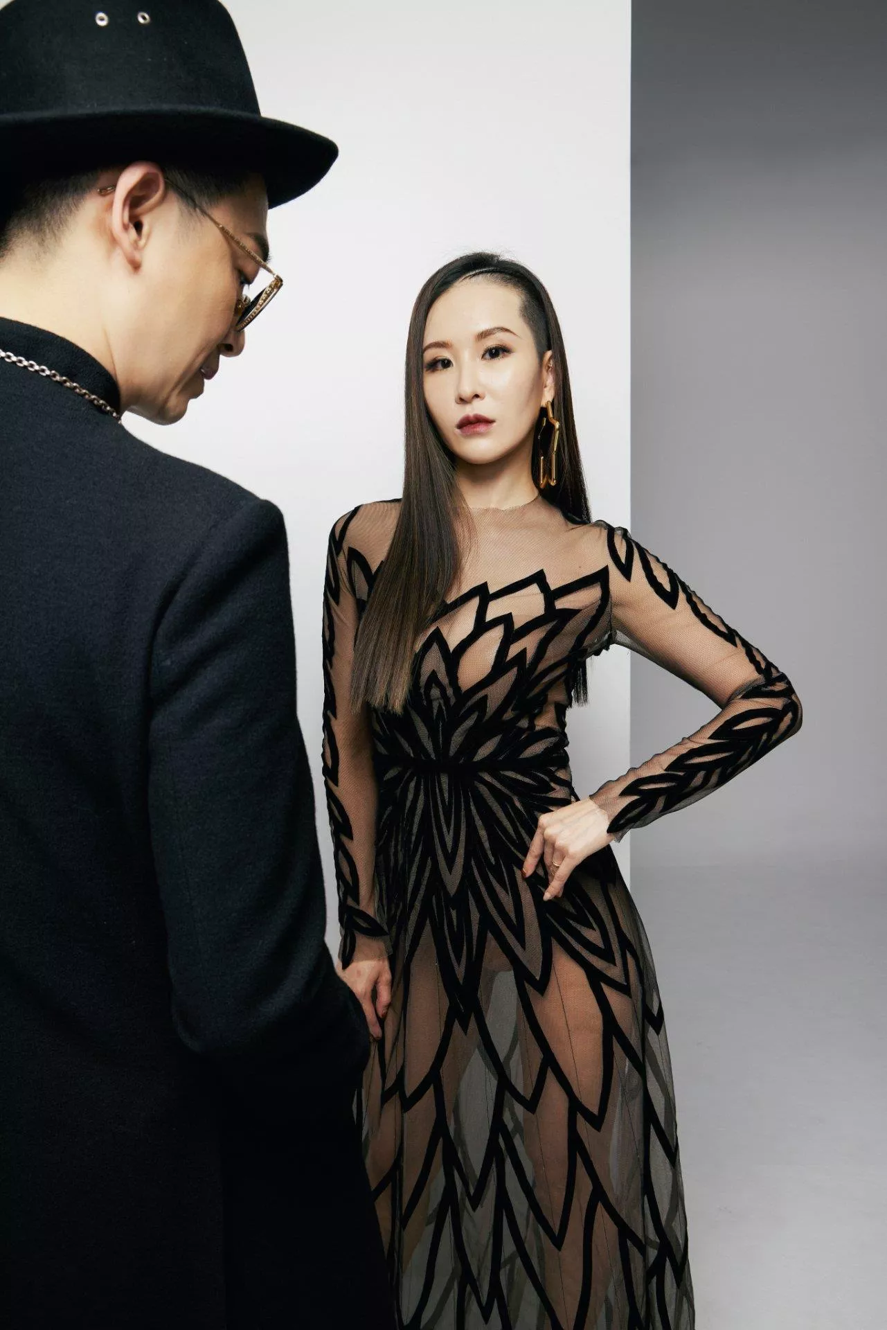 輕婚紗攝影棚內婚紗攝影歐美個性風格形象攝影-13-性格之美