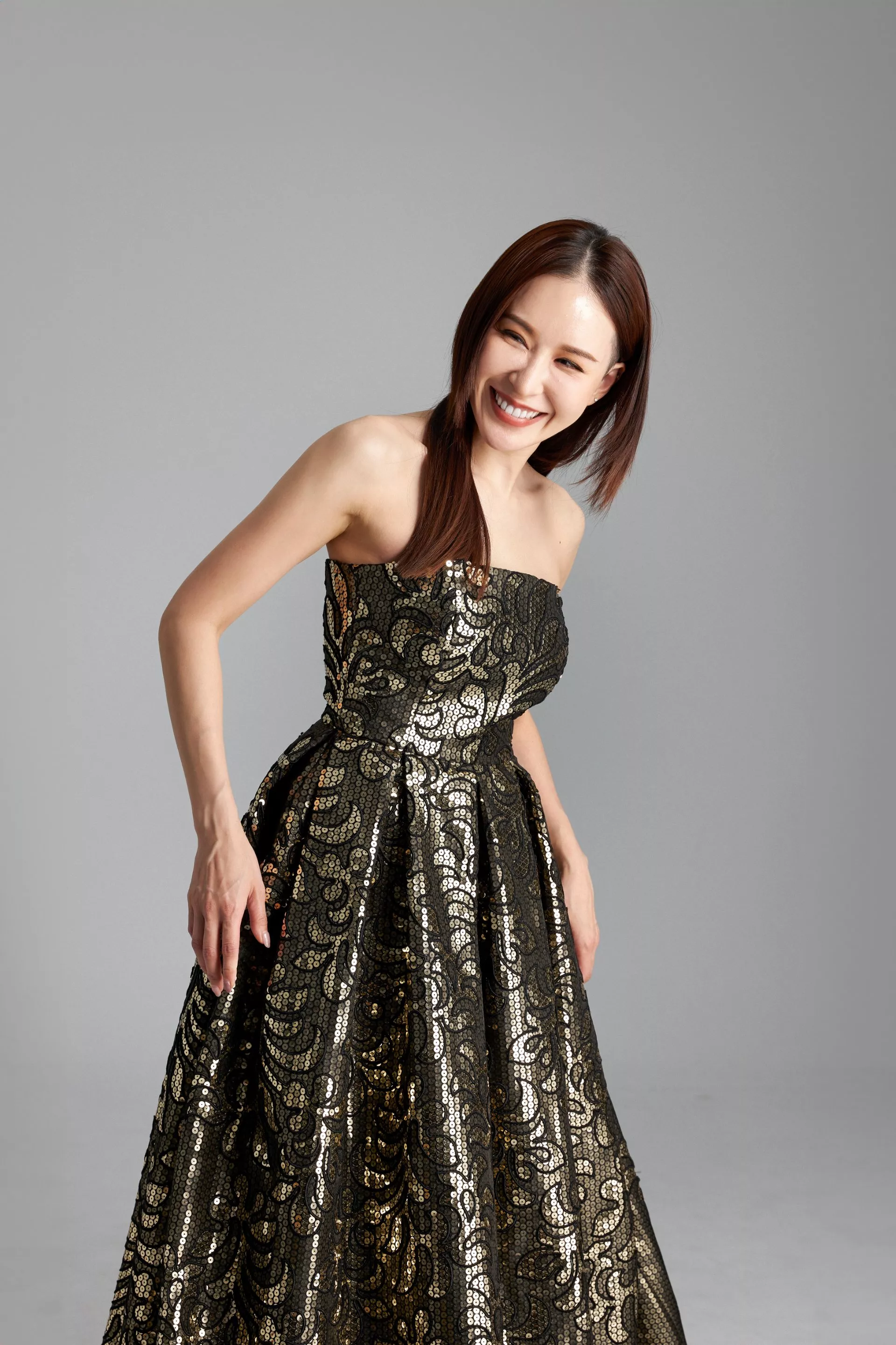 23棚拍黑金亮片雕花晚宴禮服-0001-S/S2023Editorial