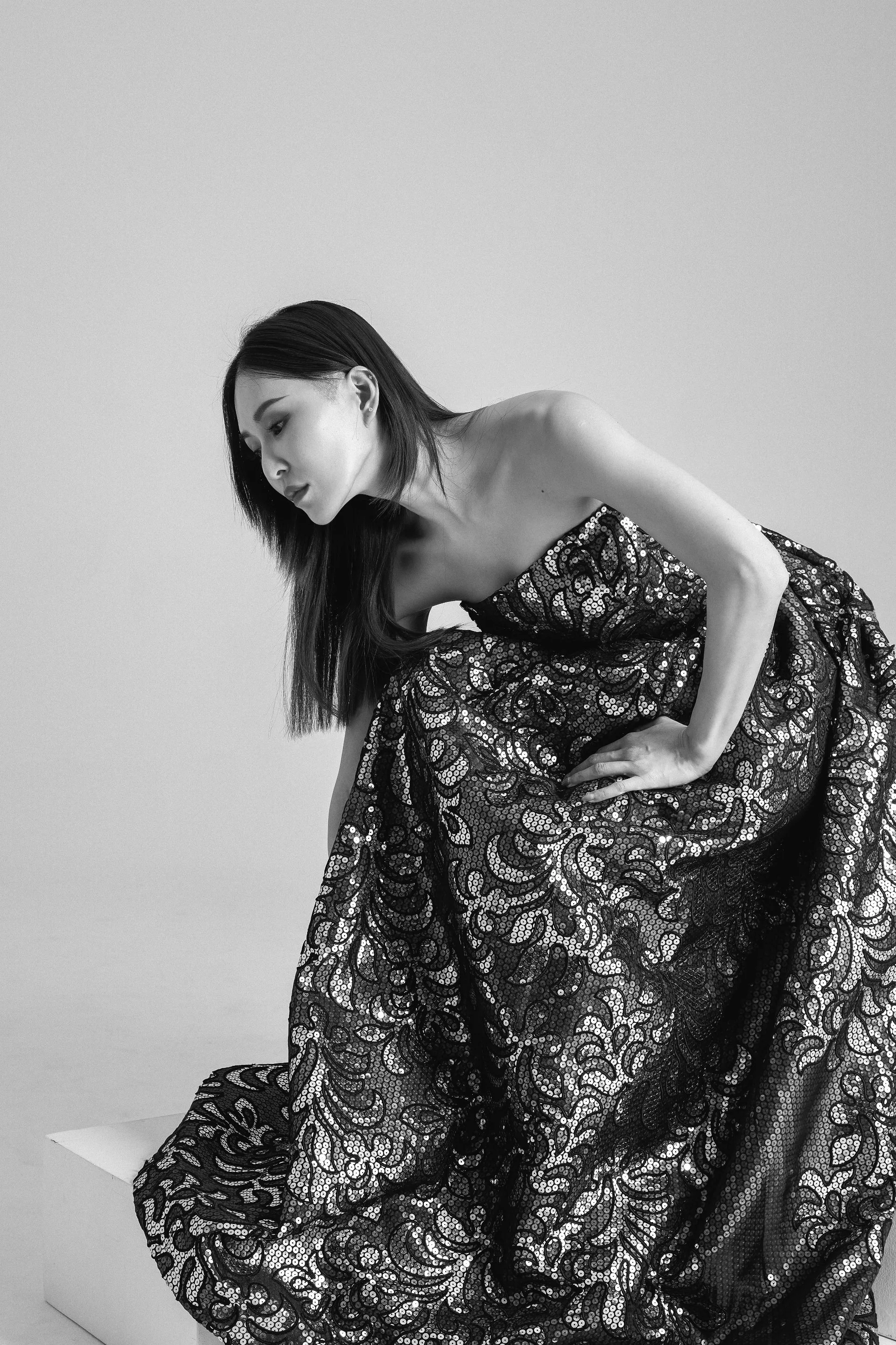 23棚拍黑金亮片雕花晚宴禮服-0002-S/S2023Editorial